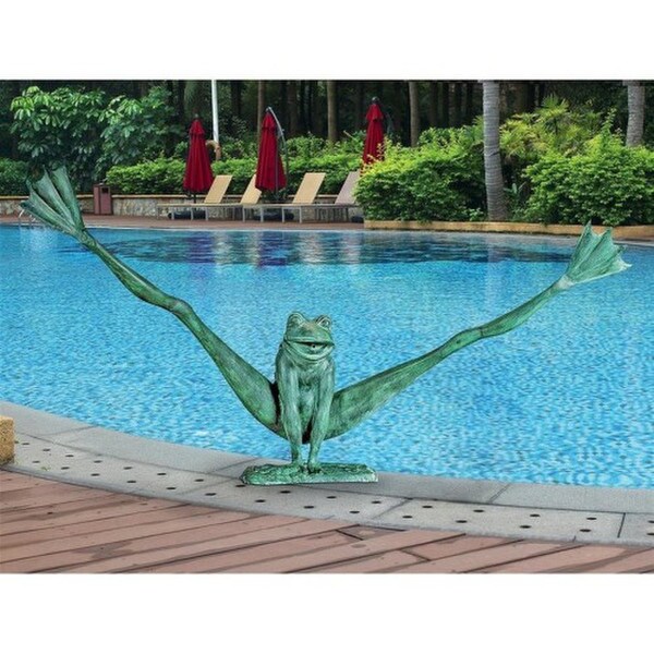 Crazy Legs Leap Frog Bronze Garden Statues Spouting Water Fountain